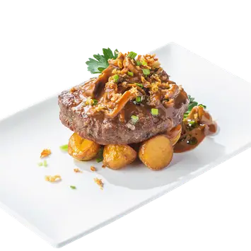 Бифштекс с картофелем, грибами и соусом демиглас