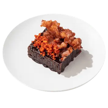 Шоколадный торт с беконом