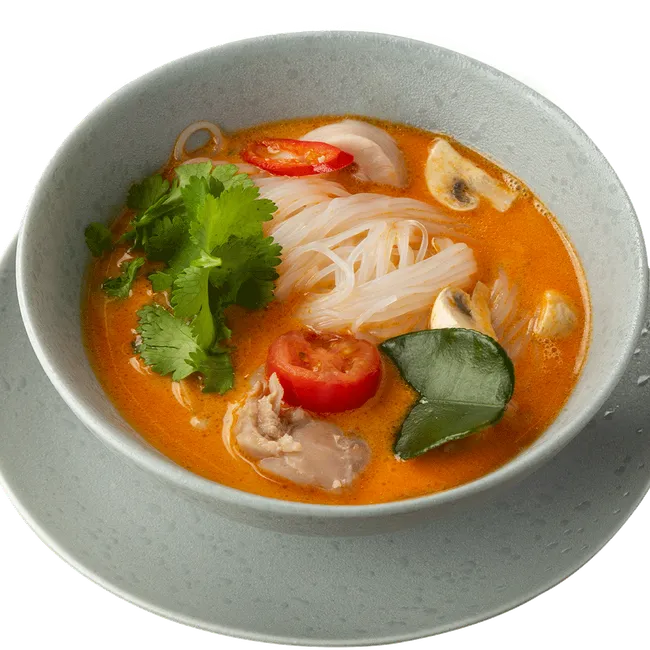 Том Ям с цыплёнком и фунчозой