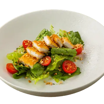 Салат с цыплёнком и соусом песто