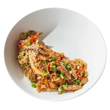 Рис со свининой, овощами и соусом терияки